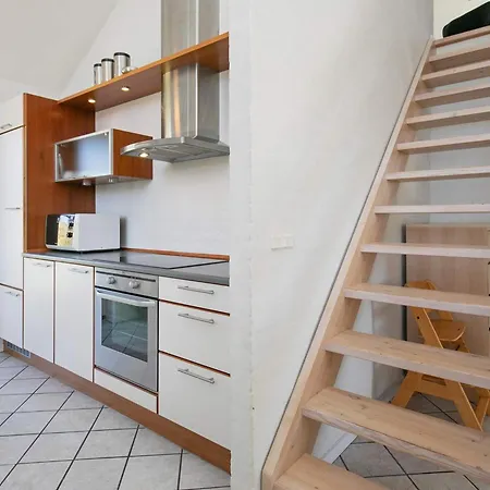 Semesterbostad Secluded Retreat Near Sea