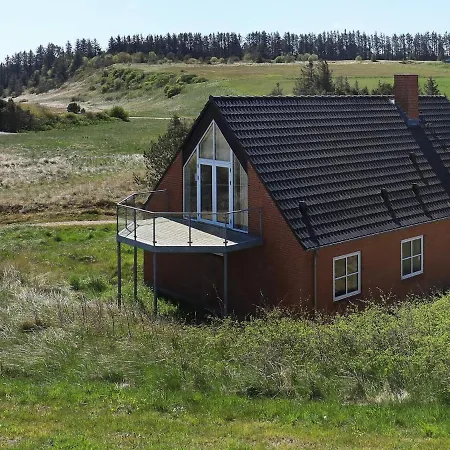 度假居 Secluded Retreat Near Sea *