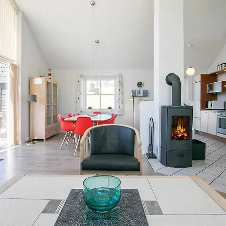 Four-bedroom In Hanstholm 3 *
